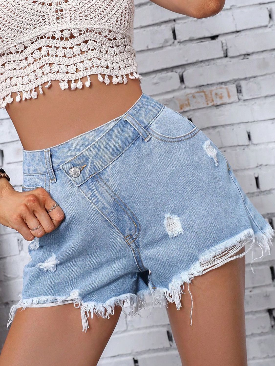 Frayed Hem Distressed Denim Cutoff Shorts