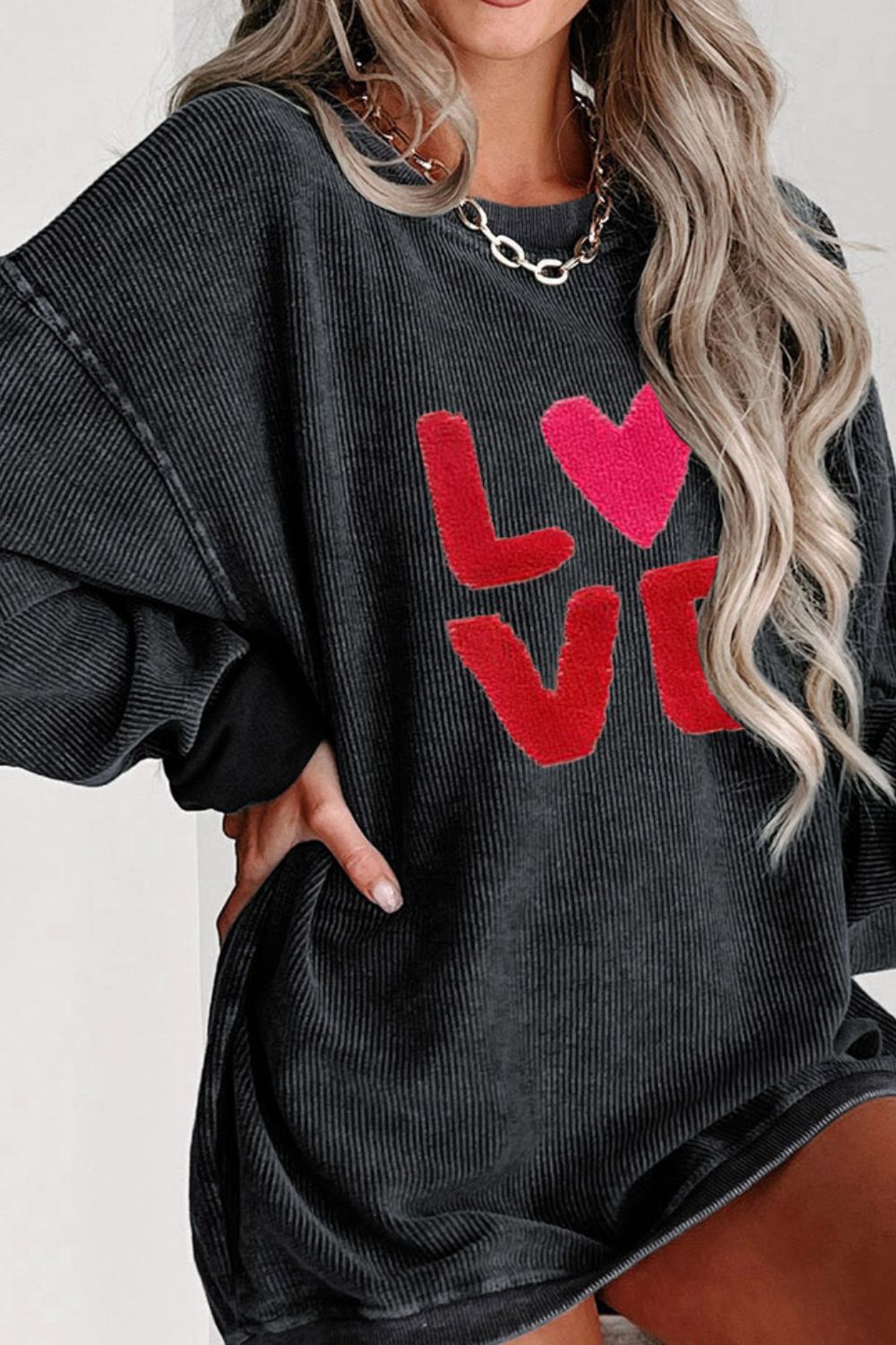 Love Heart Graphic Long Sleeve Sweatshirt for Valentine's Day