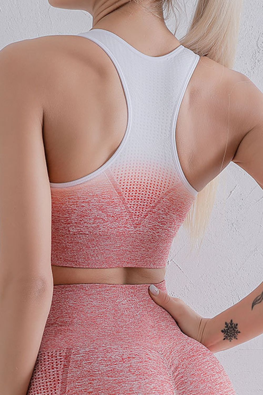 Gradient Sports Bra and Leggings Set - ShopEasier