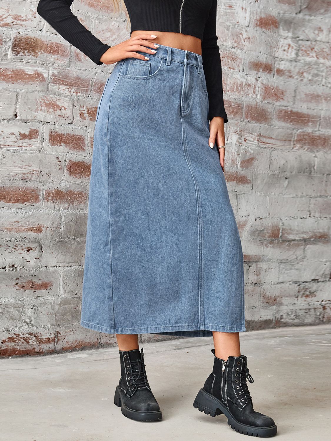 High-Waisted Denim Skirt with Side Slit and Pockets