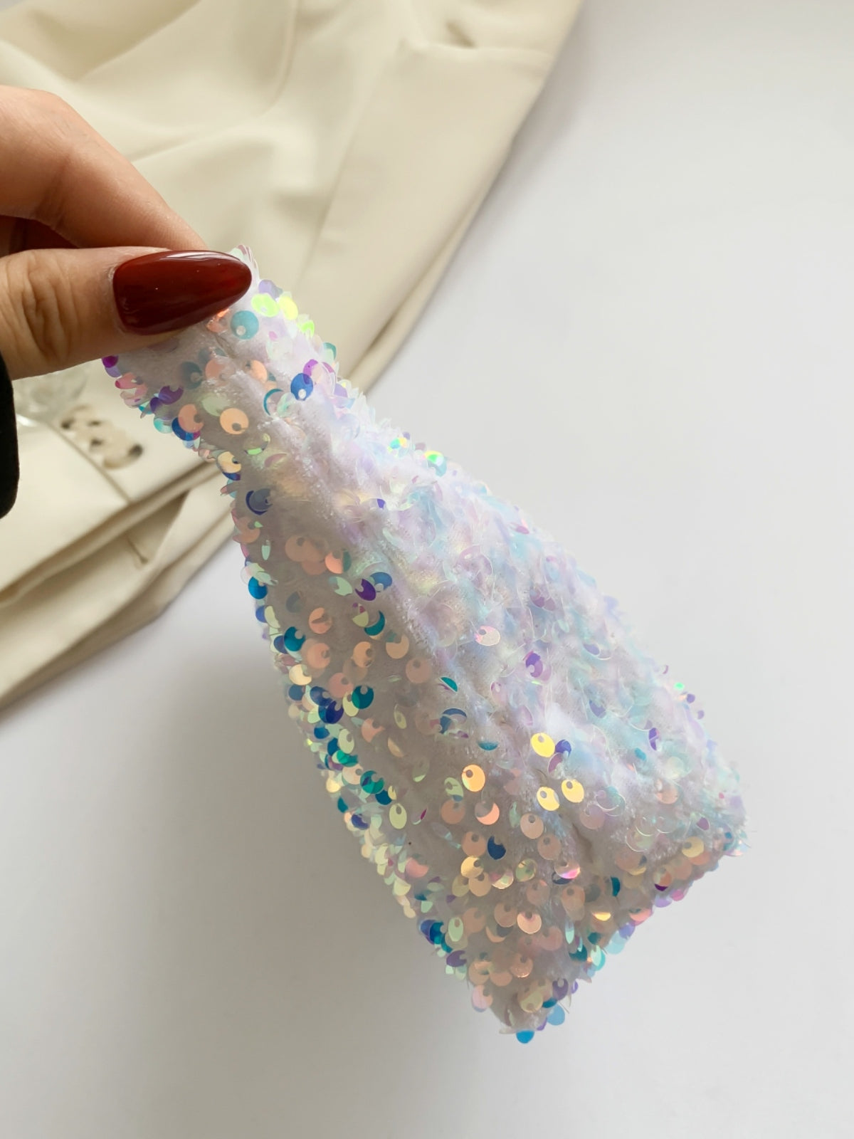 Sparkling Sequin Zippered Clutch Bag