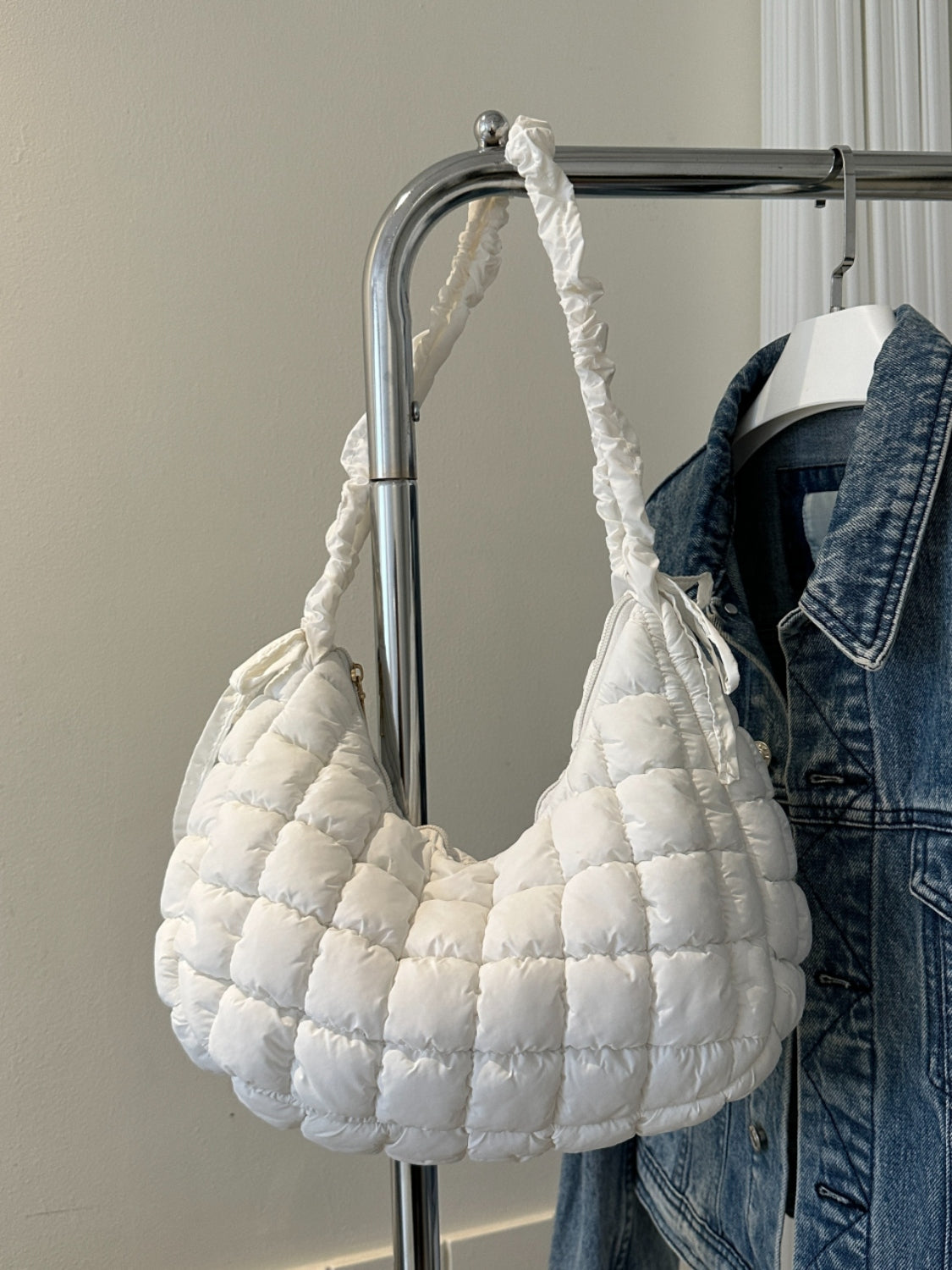 Bubble Texture Ruched Strap Quilted Shoulder Bag - ShopEasier