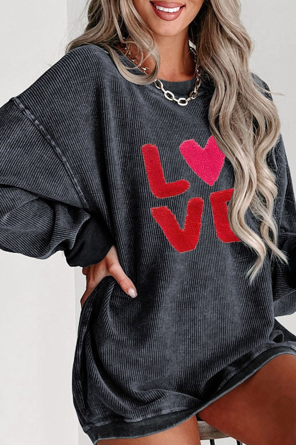 Love Heart Graphic Long Sleeve Sweatshirt for Valentine's Day