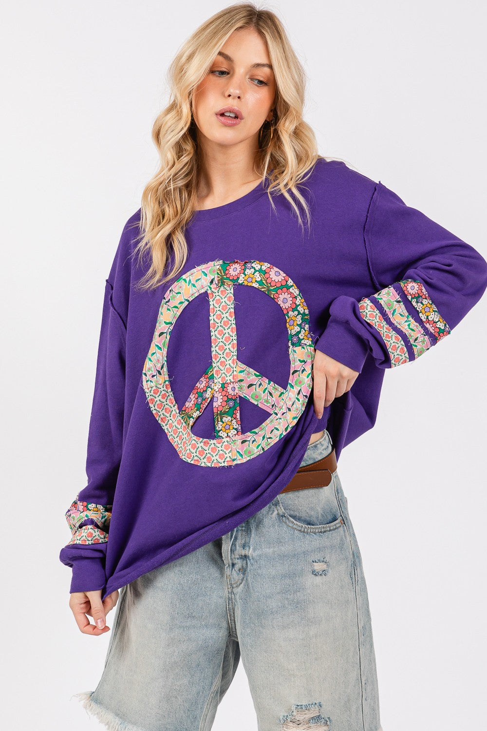 SAGE+FIG Peaceful Vibes Applique Long Sleeve Tee