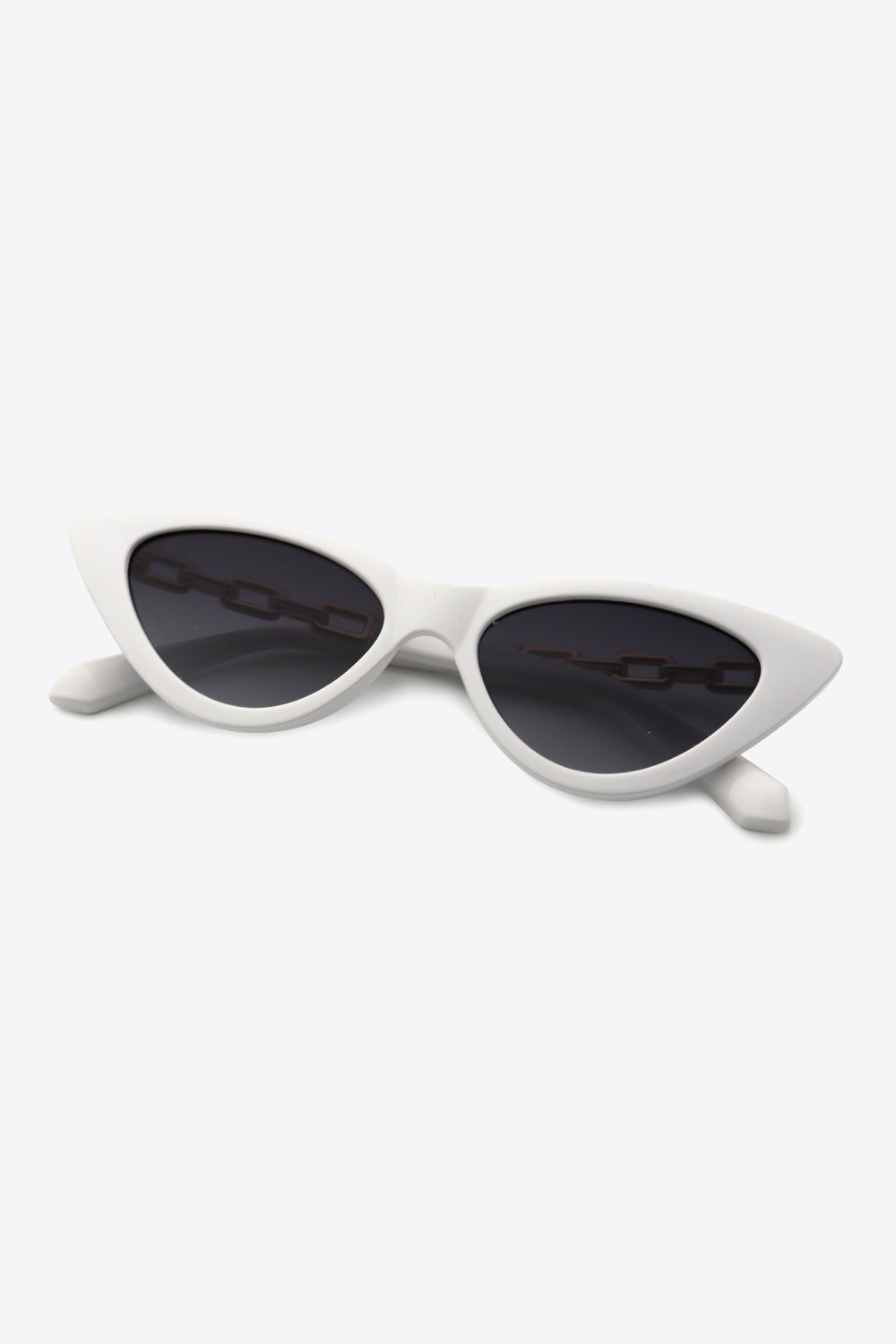 Chain Detail Cat-Eye Sunglasses - ShopEasier