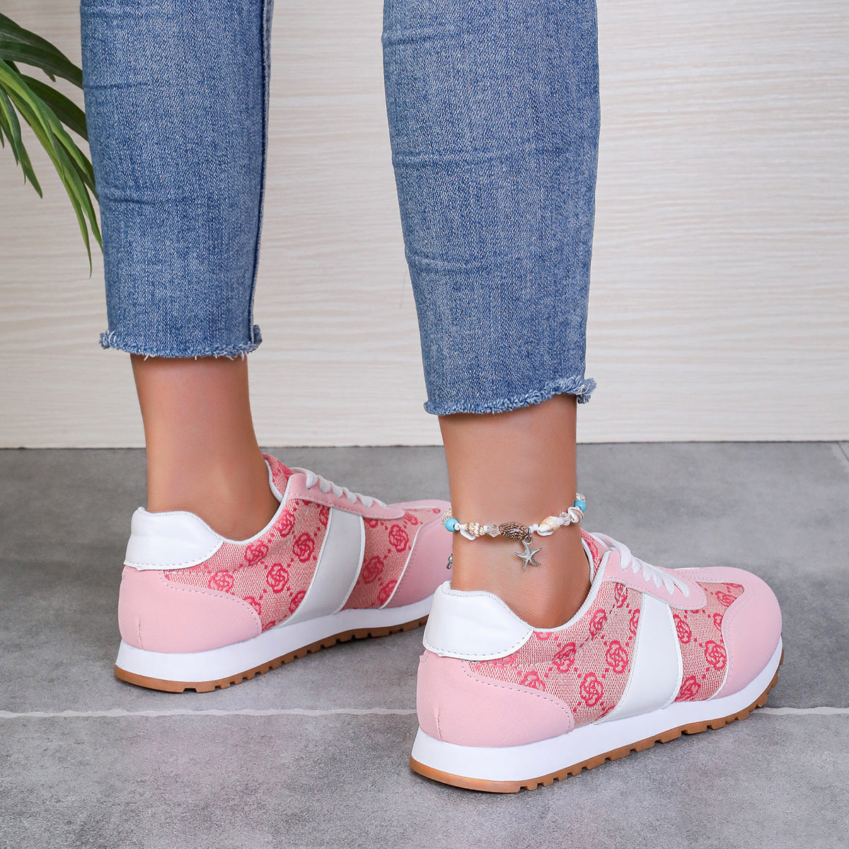 Contrast Round Toe Flat Sneakers - ShopEasier