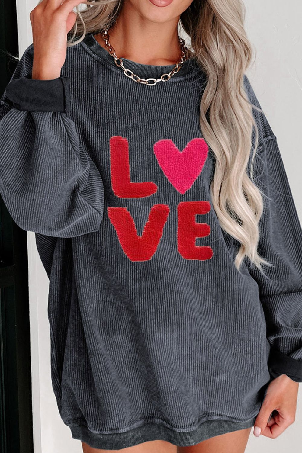 Love Heart Graphic Long Sleeve Sweatshirt for Valentine's Day