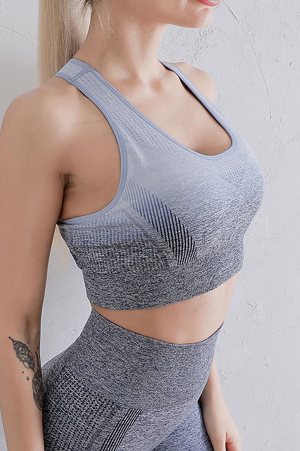 Gradient Sports Bra and Leggings Set - ShopEasier