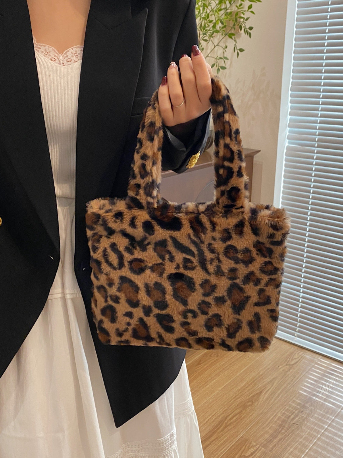 Leopard Print Fluff Zip-Up Handbag