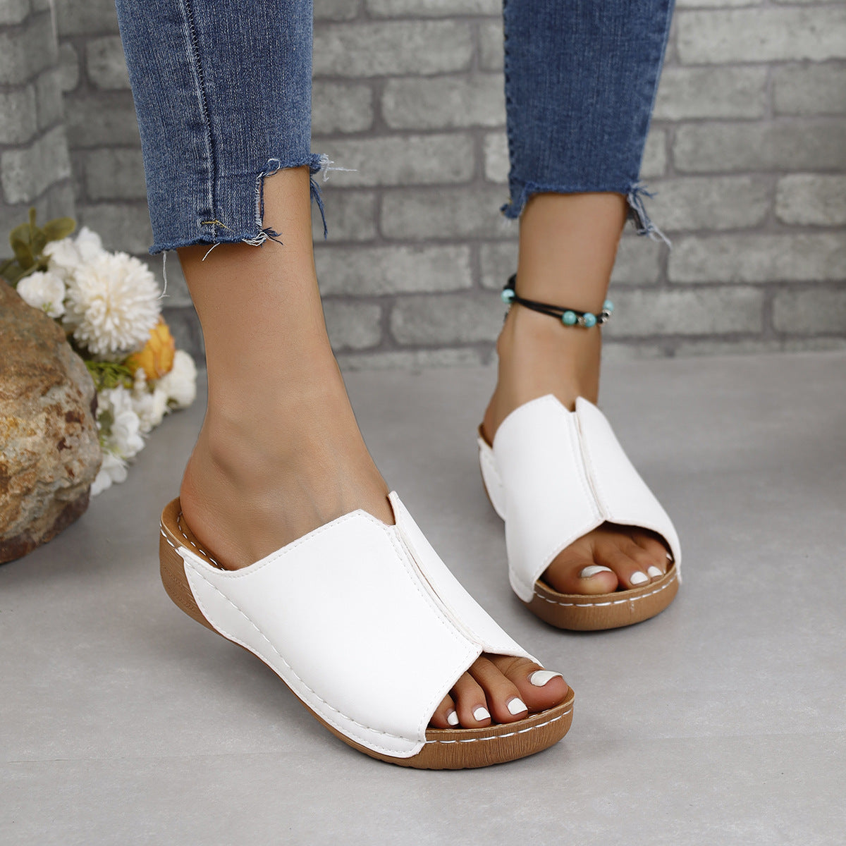 Stylish PU Leather Open-Toe Low Heel Sandals