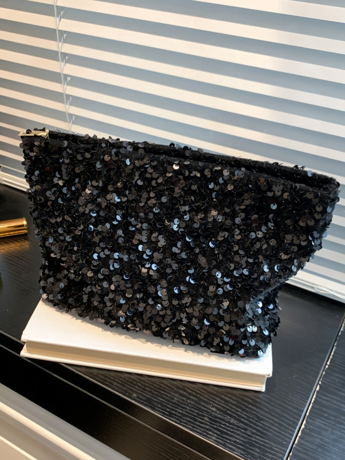 Sparkling Sequin Zippered Clutch Bag