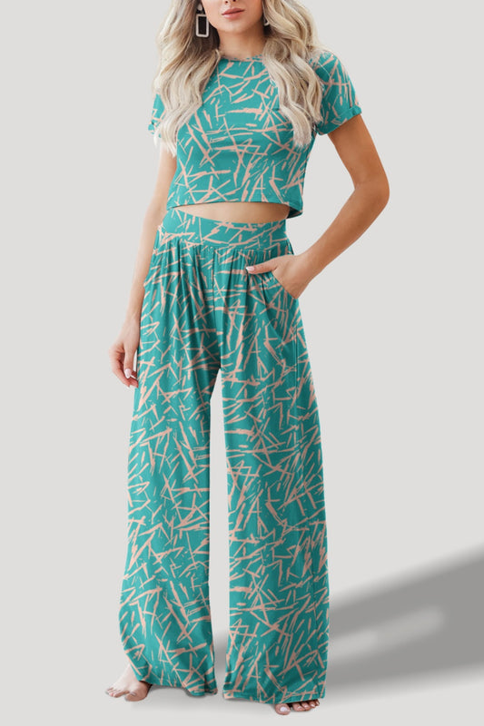 FAM-FAM Stylish Printed Two-Piece Top and Pants Set with Short Sleeves