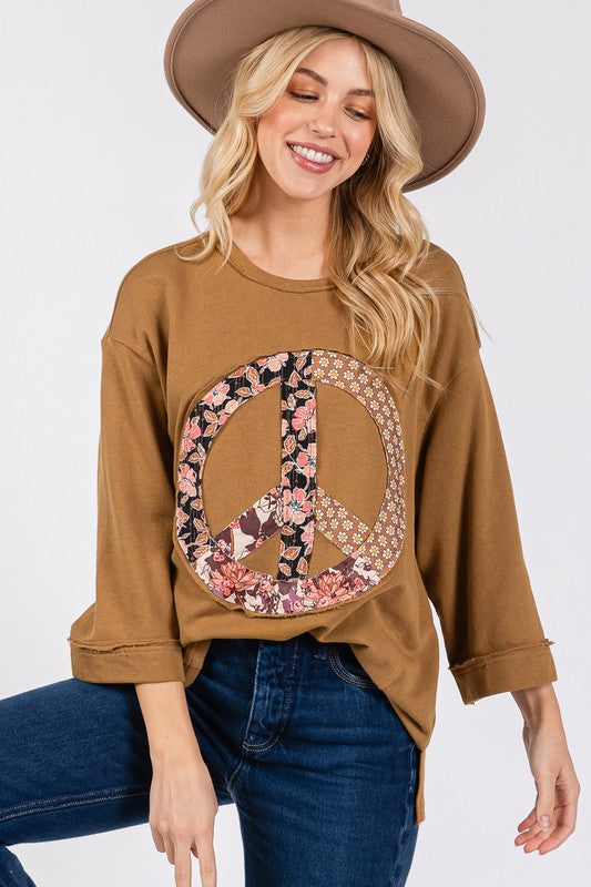 Vintage-Inspired Floral Peace Applique Round Neck Tee