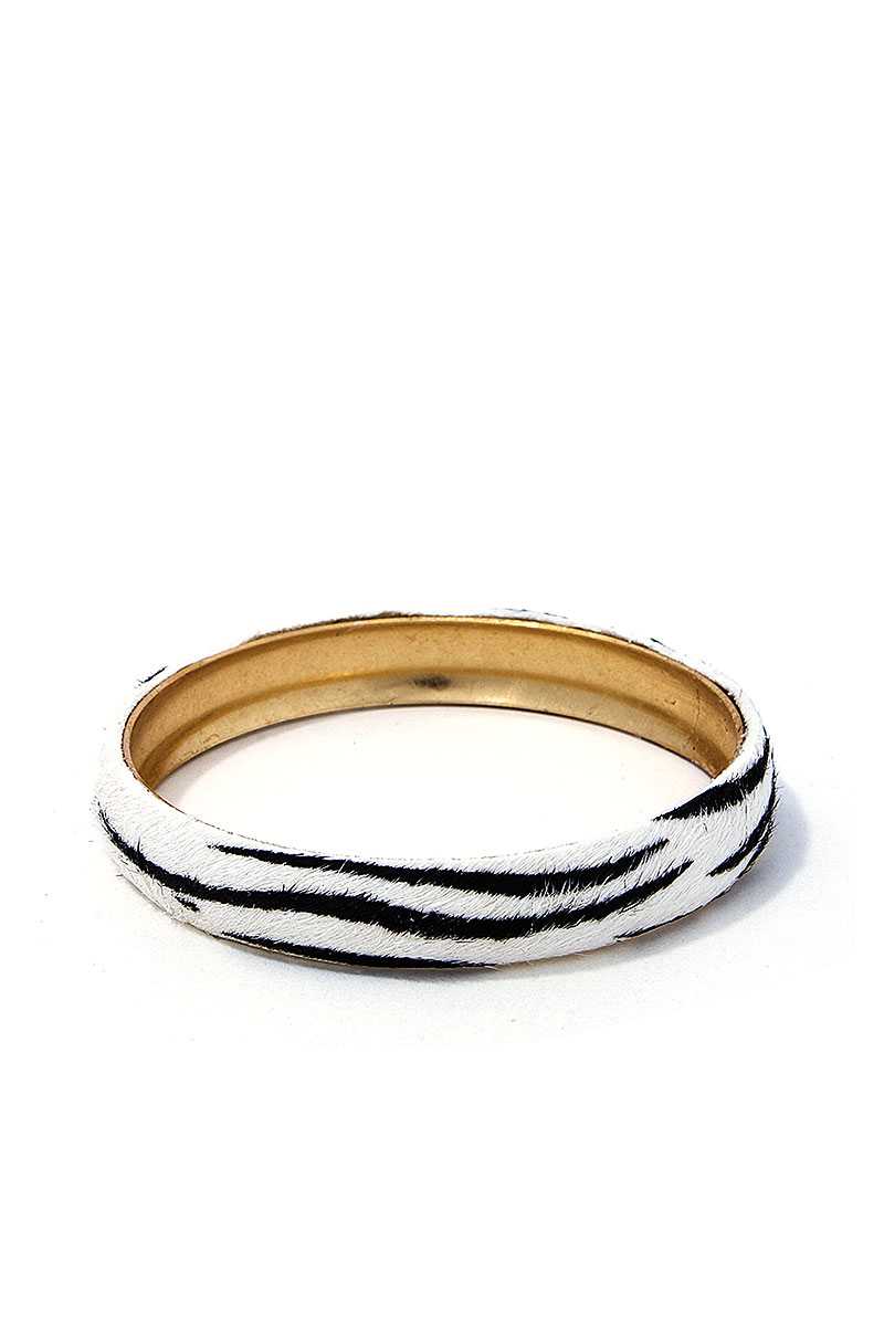 Animal Print Metal Bangle Bracelet - ShopEasier