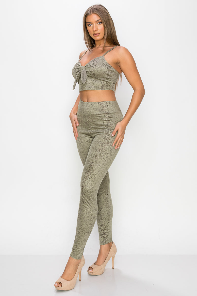 Embossed Snake Print Top And Leggings Set - ShopEasier