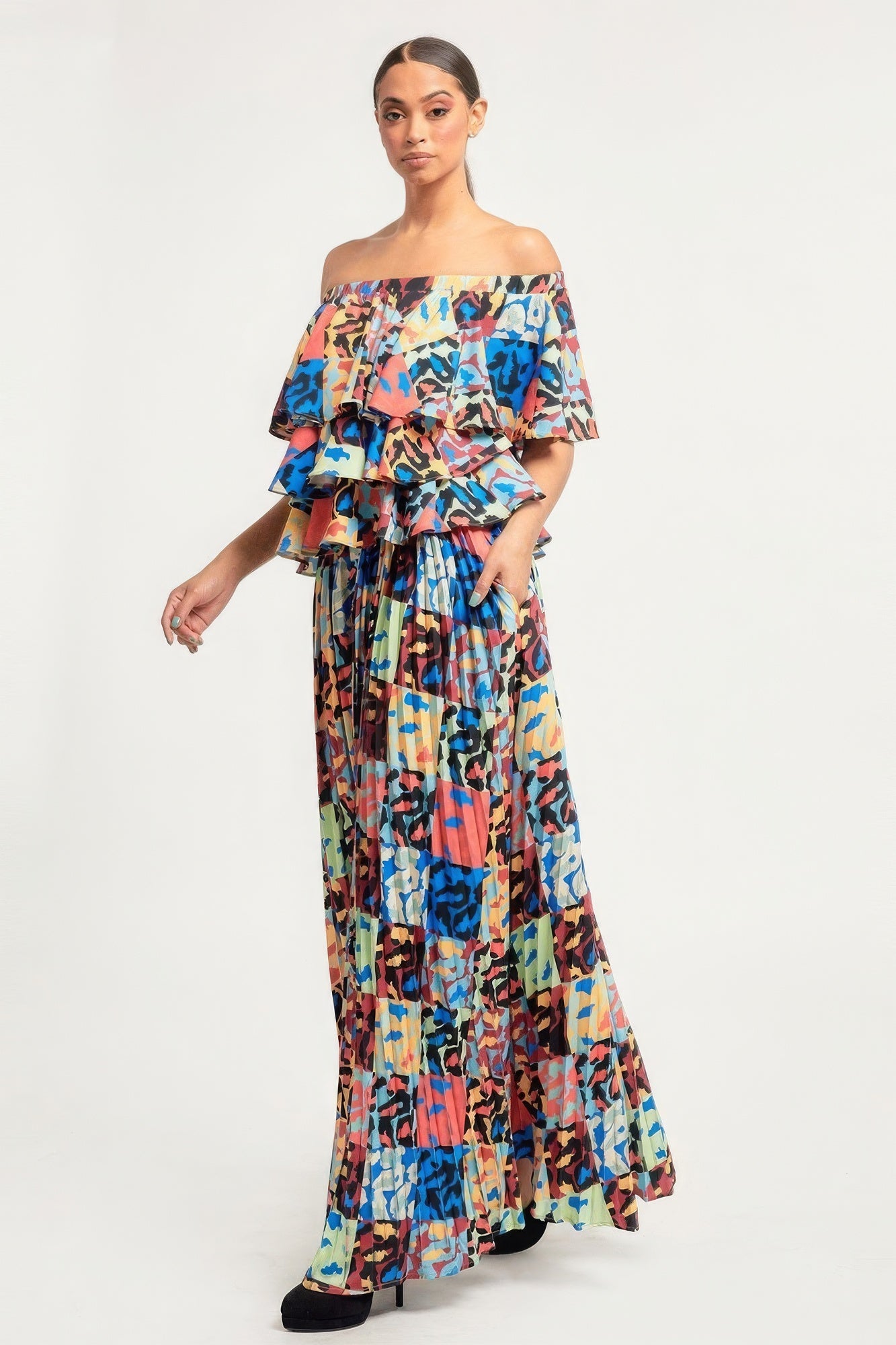 Printed Ruffle Top And Pleated Skirt Set - ShopEasier