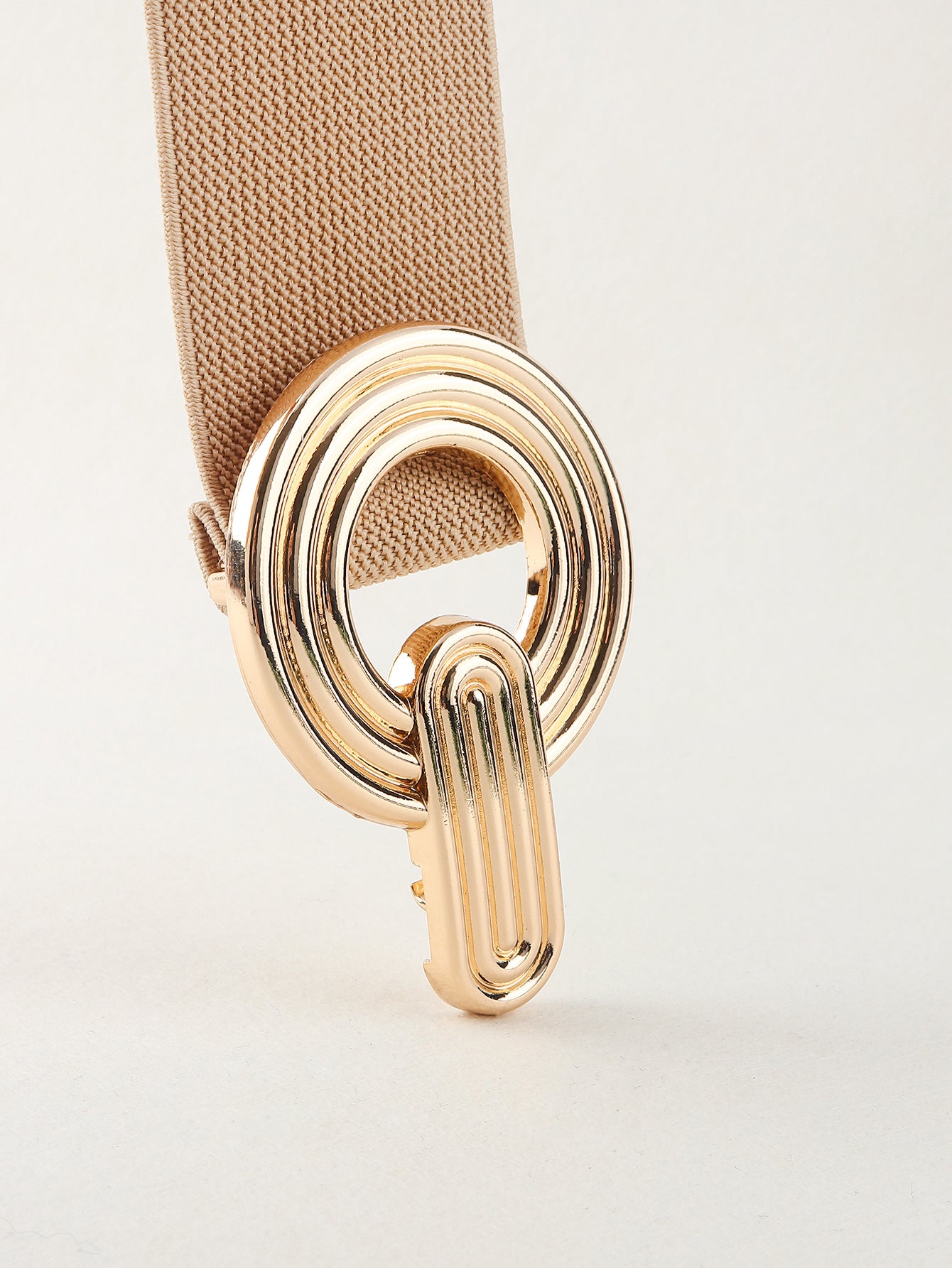 Geometric Alloy Buckle Stretch Belt