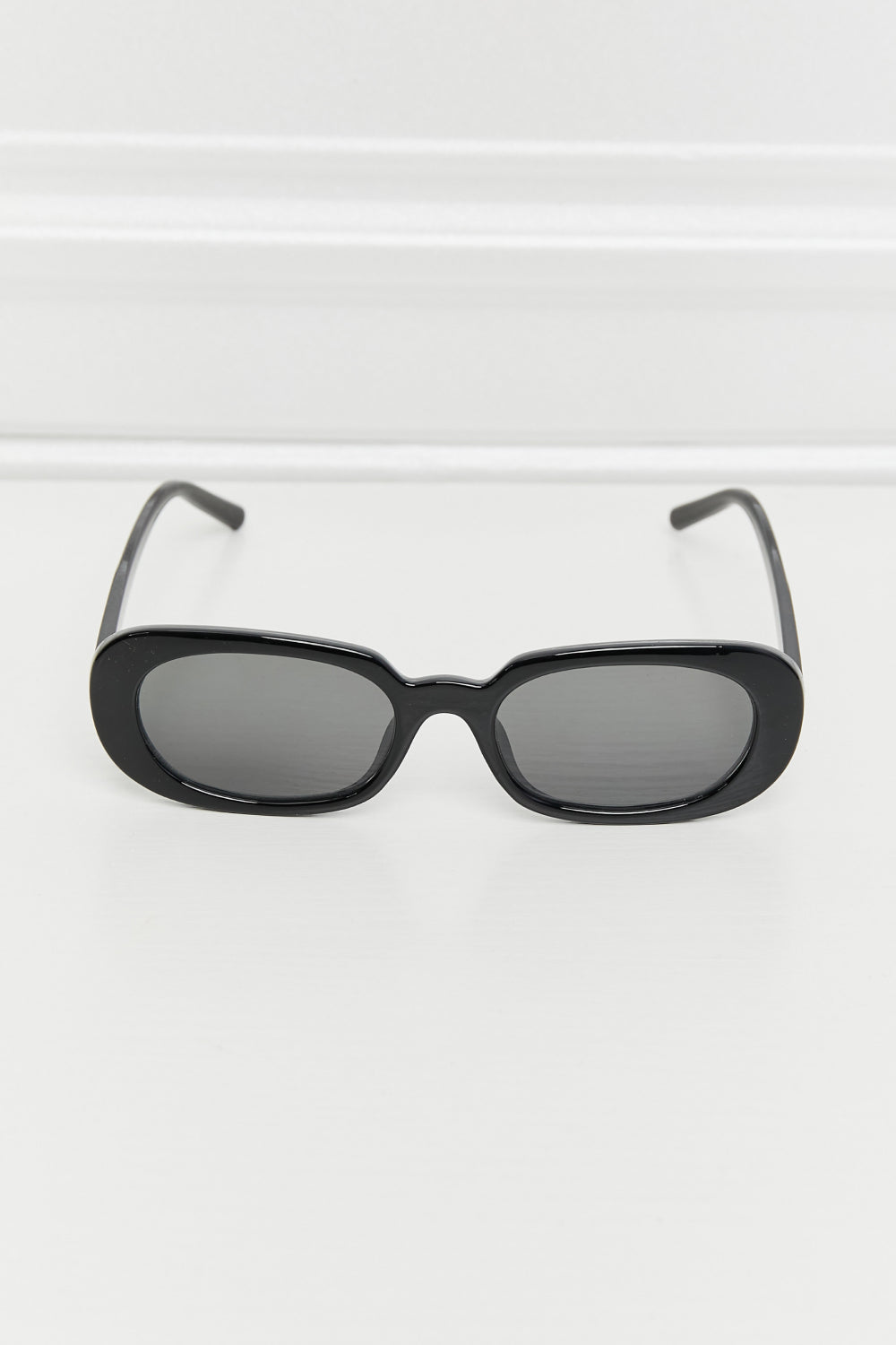 Oval Full Rim Sunglasses - ShopEasier