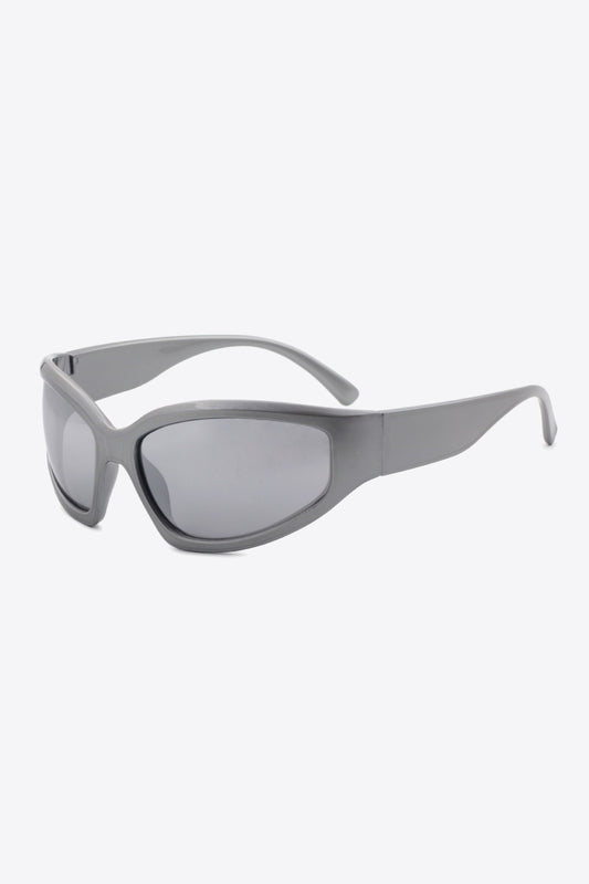 Stylish UV400 Cat-Eye Sunglasses with Polycarbonate Frame