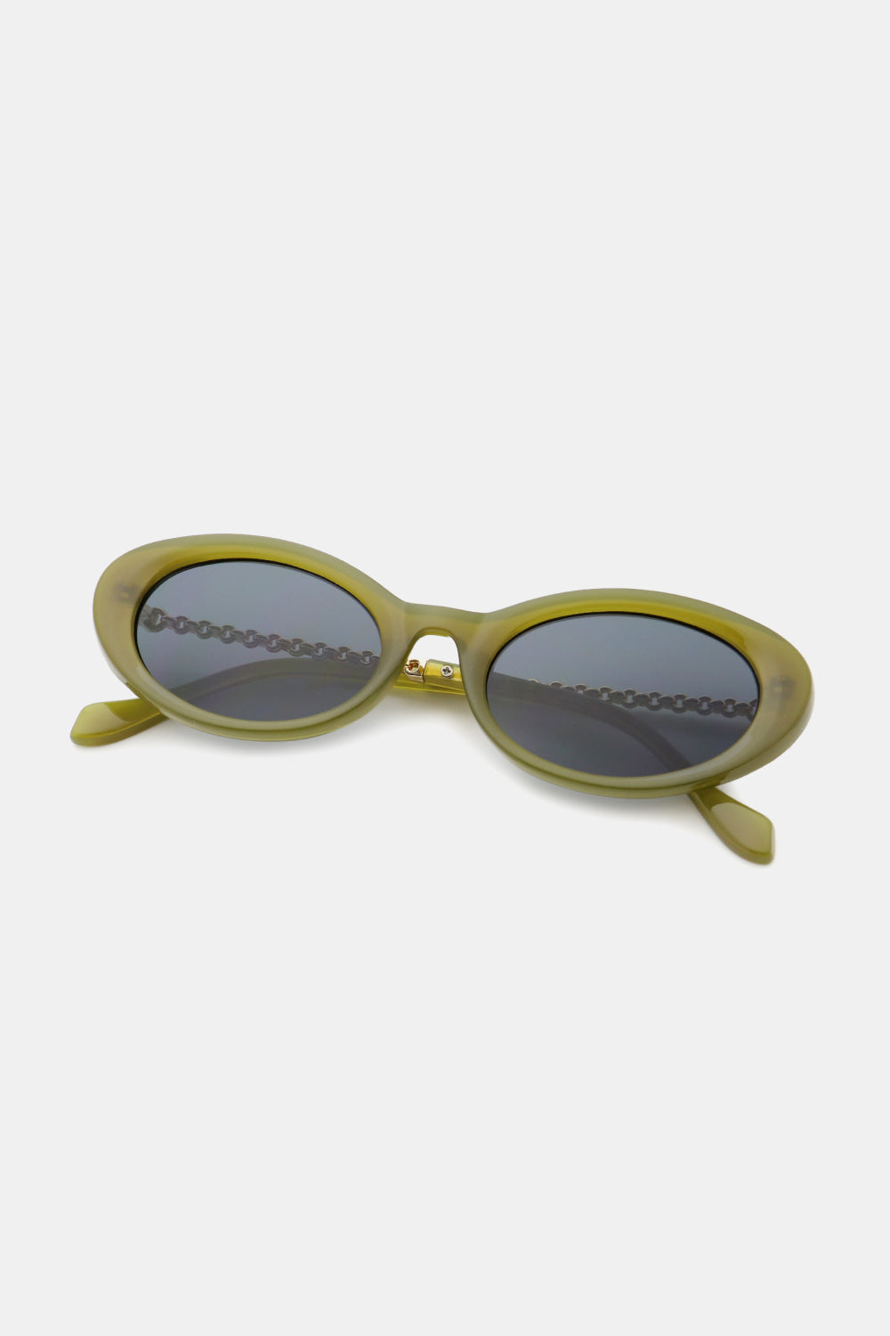 UV400 Cat-Eye Sunglasses with Polycarbonate Frame and Case