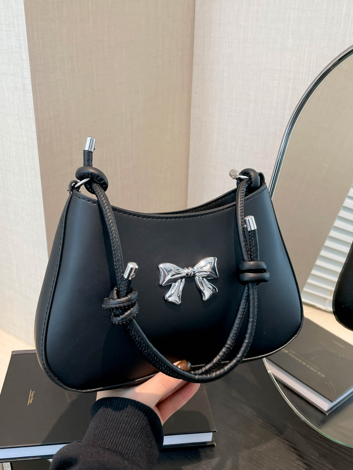 Knotted Strap PU Leather Bow Handbag