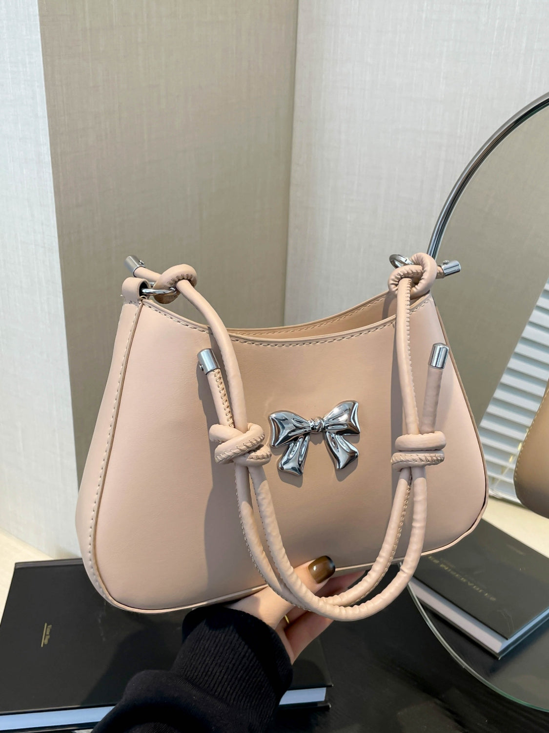 Knotted Strap PU Leather Bow Handbag